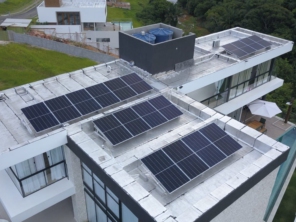 Foto de Solarfac Energia Solar em Lauro de Freitas, BA por Solutudo