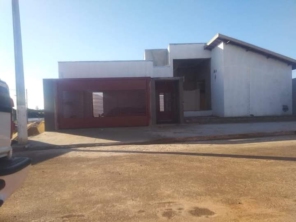 Foto de RN Construção em Botucatu, SP por Solutudo