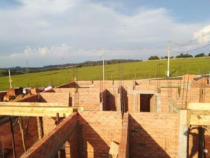 Foto de RN Construção em Botucatu, SP por Solutudo