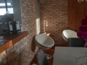 Foto de A+A Arquitetura em São Paulo, SP por Solutudo