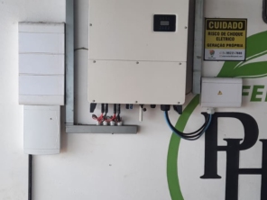 Foto de Eletro Solar em Natal, RN por Solutudo