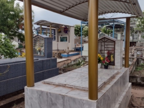 Foto de Gaúcho Mausoléu, Túmulos e Jazigos em Cemitério em Santarém, CE por Solutudo