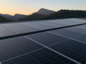 Foto de Aluísio & Cia solar em Teresópolis, RJ por Solutudo