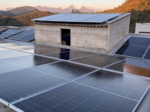 Foto de Aluísio & Cia solar em Teresópolis, RJ por Solutudo