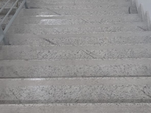 Foto de Topázio Granitos em Cachoeiro de Itapemirim, ES por Solutudo