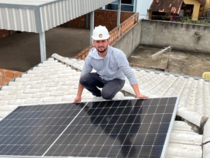 Foto de Minas Solar em Santa Luzia, MG por Solutudo