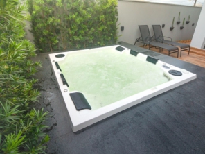 Foto de Amazon SPA - Loja Batel em Curitiba, PR por Solutudo