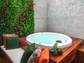 Foto de Amazon SPA - Loja Batel em Curitiba, PR por Solutudo