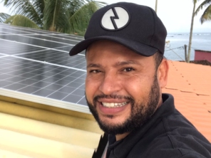 Foto de L Solar Energia em Itacaré, BA por Solutudo