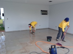Foto de JL Construções e Engenharia em Paranapanema, SP por Solutudo