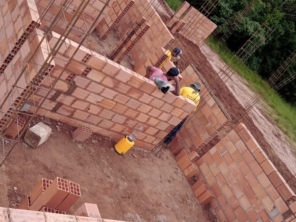 Foto de JL Construções e Engenharia em Paranapanema, SP por Solutudo