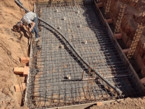 Foto de DF construções civil em Pardinho, SP por Solutudo