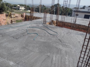 Foto de DF construções civil em Pardinho, SP por Solutudo