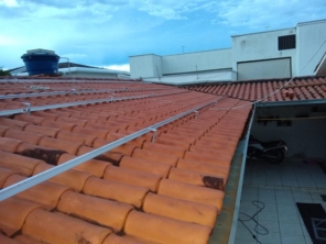 Foto de House Solar Energia Solar Fotovoltaica em Patos de Minas, MG por Solutudo