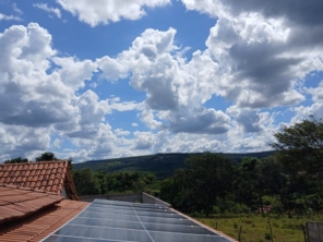 Foto de Station1 Energia Solar em Diamantina, MG por Solutudo