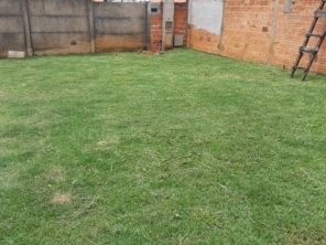 Foto de Aguiar Jardinagem Paisagismo e Grama em Botucatu, SP por Solutudo