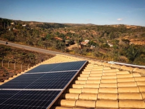 Foto de Station1 Energia Solar em Lagoa Santa, MG por Solutudo
