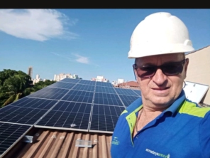 Foto de Energia Solar - Cardio House em Vila Velha, ES por Solutudo
