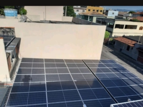 Foto de Energia Solar - Cardio House em Vila Velha, ES por Solutudo