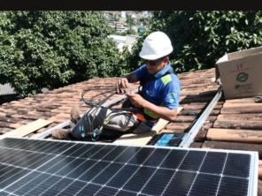 Foto de Energia Solar - Cardio House em Vila Velha, ES por Solutudo