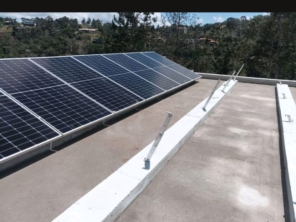 Foto de Energia Solar - Cardio House em Vila Velha, ES por Solutudo