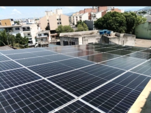 Foto de Energia Solar - Cardio House em Vila Velha, ES por Solutudo