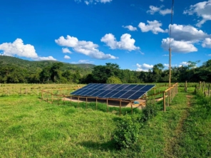 Foto de Station1 Energia Solar em Vespasiano, MG por Solutudo