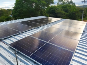 Foto de Station1 Energia Solar em Vespasiano, MG por Solutudo