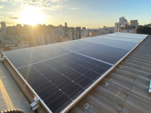Foto de LUZ ENERGIA SOLAR FOTOVOLTAICA em Belo Horizonte, MG por Solutudo