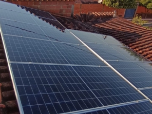 Foto de Protege Solar em Salinas, MG por Solutudo