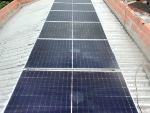 Foto de Protege Solar em Salinas, MG por Solutudo