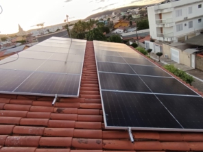Foto de Protege Solar em Salinas, MG por Solutudo