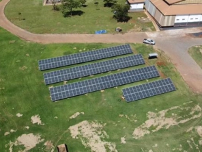 Foto de ComSOL Energia Verde em Montes Claros de Goiás, GO por Solutudo