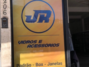 Foto de JR Vidros e Acessórios em Três Rios, RJ por Solutudo