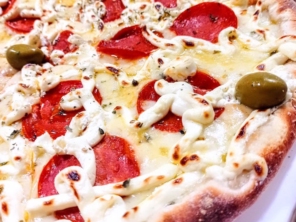 Foto de Barone pizzaria Vila Guilherme em São Paulo, SP por Solutudo