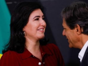 O que é a revisão de gastos públicos adotada por governos