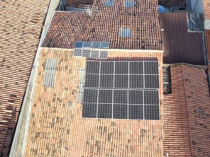 Foto de Solar Energy Qualidade e Eficiência em Fortaleza, CE por Solutudo