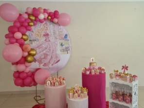 Foto de Radu Decoração e Festa com papel em Itupeva, SP por Solutudo