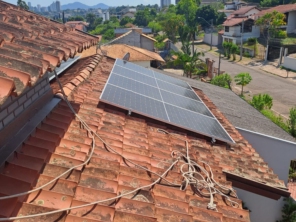 Foto de Adonai Solar em Porto Alegre, RS por Solutudo