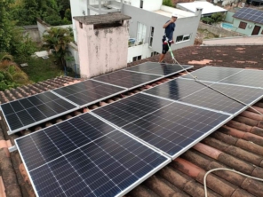 Foto de Adonai Solar em Porto Alegre, RS por Solutudo