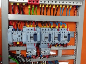 Foto de Tecpower Engenharia Elétrica em Manhuaçu, MG por Solutudo