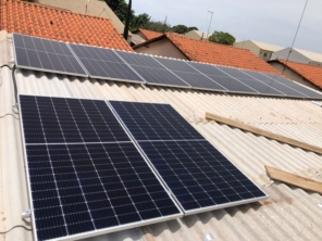 Foto de Ilumini Engenharia Sustentável em Brasília, DF por Solutudo