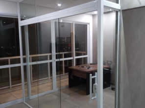 Foto de Design Plano Vidraçaria em Taboão da Serra, SP por Solutudo