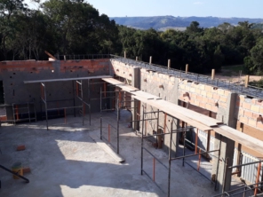 Foto de Trindade Reforma e Construção em Botucatu, SP por Solutudo