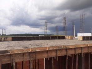 Foto de Tudo Construções e Reformas em Botucatu, SP por Solutudo