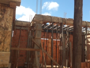 Foto de Tudo Construções e Reformas em Botucatu, SP por Solutudo