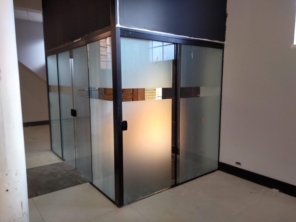 Foto de Tostem Glass em São José dos Campos, SP por Solutudo