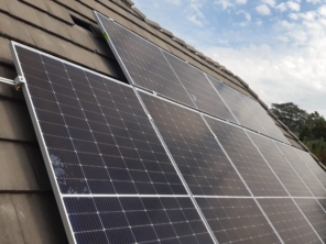 Foto de Pizom Solar em Fazenda Rio Grande, PR por Solutudo