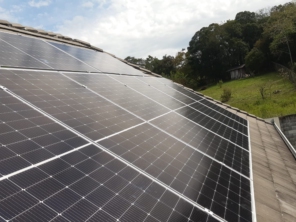 Foto de Pizom Solar em Fazenda Rio Grande, PR por Solutudo