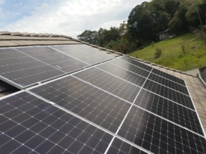 Foto de Pizom Solar em Fazenda Rio Grande, PR por Solutudo